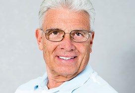 Pflegehilfe-Senioren Axel Radomski
