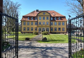 Schloss Stammen GmbH & Co. KG