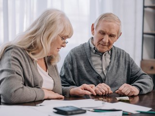 Badewannenlift ᐅ Modelle Kosten Zuschusse